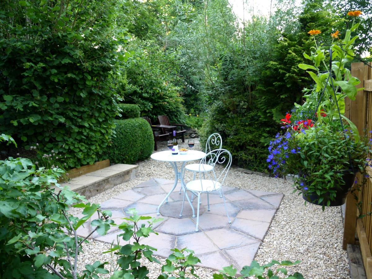 Cosy Stone Cottage, The Bungalow Perrotts Brook Cirencester Exterior photo